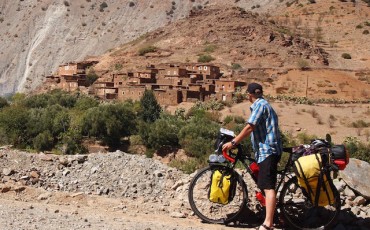 bicicleta-cordillera-atlas-marruecos